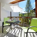 Schweizerhof 4 *