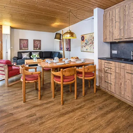 Schweizerhof Ferienwohnungen Lenzerheide Haus 4