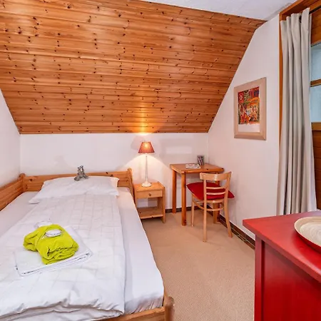 Schweizerhof Haus 4 * Lenzerheide