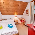 Apartment Schweizerhof 4 *